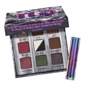 New Urban Decay Troublemaker eyeshadow palette and mini mascara
